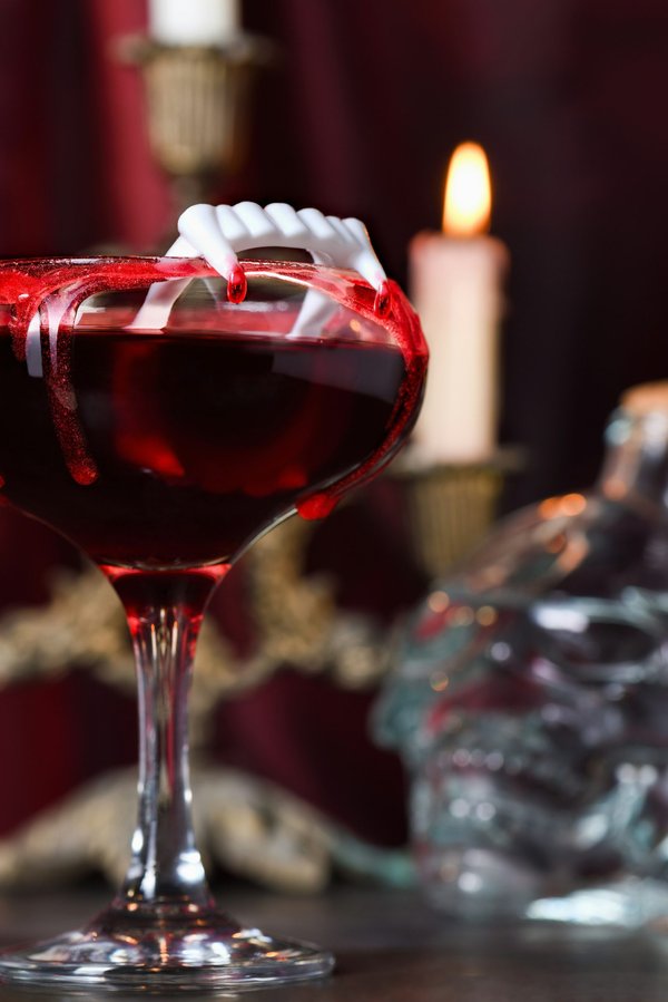 Plongez dans l'angoisse avec l'aventure dracula à paris